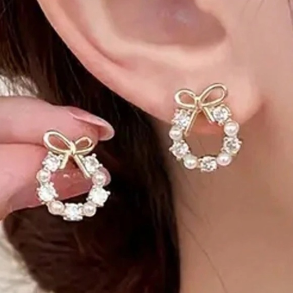 Luxe Gold Tone Cubic Zirconia Faux Pearl Wreath Earrings - Picture 2 of 5